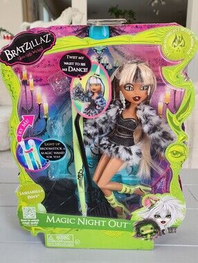 MGA Bratz Bratzillaz Sashabella Paws Magic Night Out Witches Doll Sasha NRFB